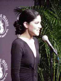 Jaci Velasquez en los "Dove 2001".