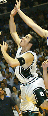 +scoring a basket+