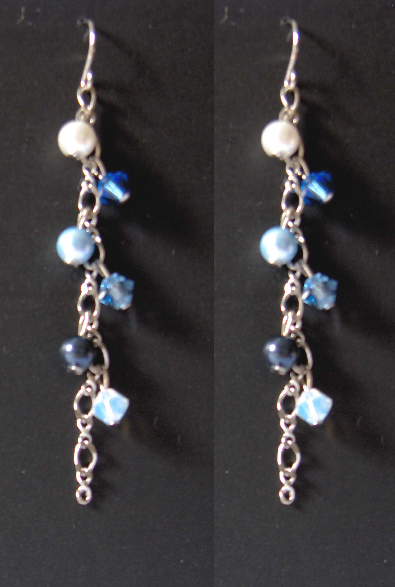 Colors available pink and blue. Dimensions can be customised to your liking ;)