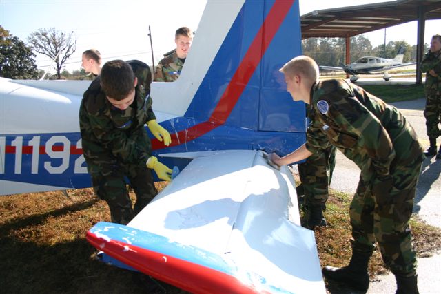 Washing planes @ VLD