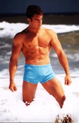 beach.jpg (18427 bytes)