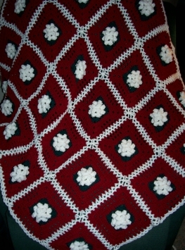 WHITE ROSE ON BURGUNDY