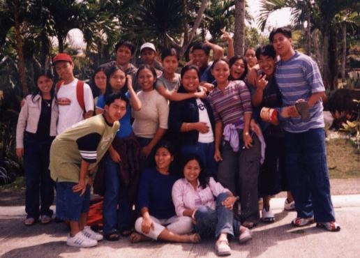 Rescyn and ehem... me with katrina, marineth, najmah, nedda, jessetine, may, rochelle, perez, andre, notchie, crisanto, martin, clyde, henry, mia & lovely. Click on the picture to enlarge.