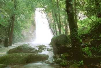 Cherocahui waterfall and canyon