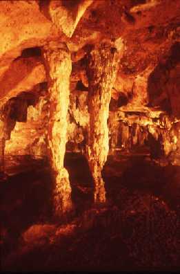 Grutas de Lol-Tun, Yucatan