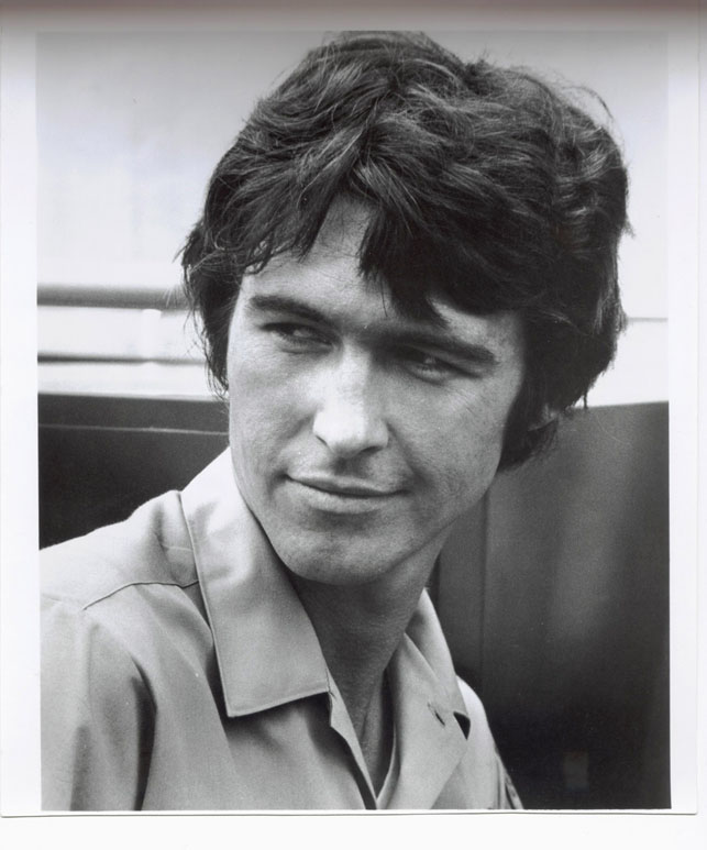 JohnnySmirk.jpg (113K)