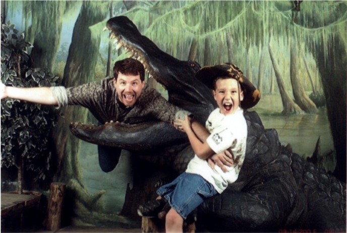 This is what it looks like when a person who doesn't know what they are doing tries to handle a dangerous animal. So you other Junior Explorers out there remember to be careful.