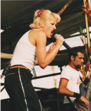 And the Gwen Loving begins....