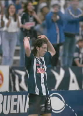 Siempre apoyado por su afici�n