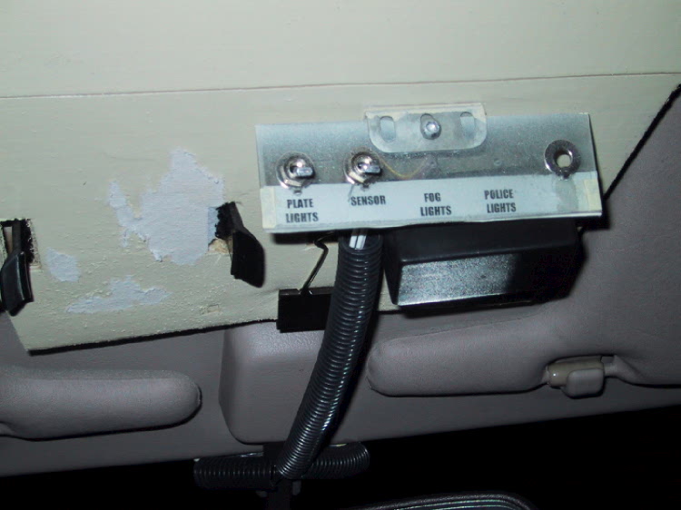 Switches on the overhead console