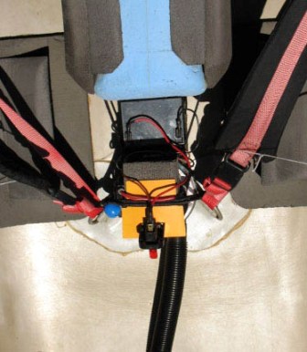 Bungee tiedown thru D-ring