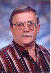 who This handsome man is!!?