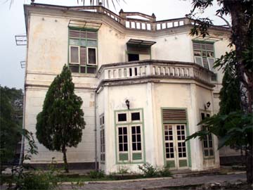 gedung papak Purwodadi