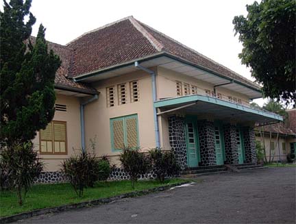 kamp interniran Ambarawa