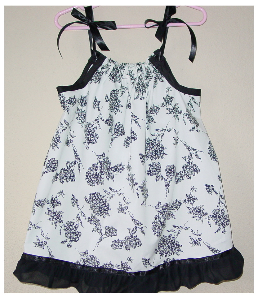 2T Black & White Dress