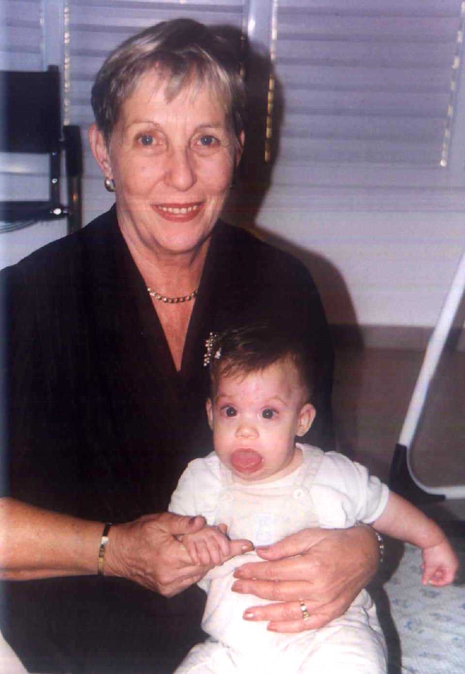 Safta coming to visit