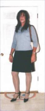 Julie899e.jpg (6228 bytes)