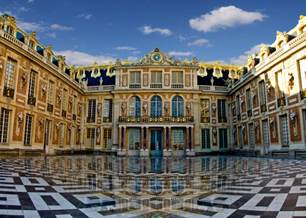 chateau-versailles-cour-royale-de-marbre