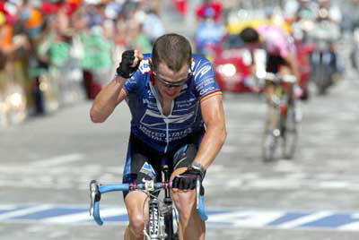 11-LanceWins-gw.jpg (26513 bytes)