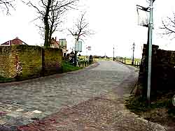 Dyke passage