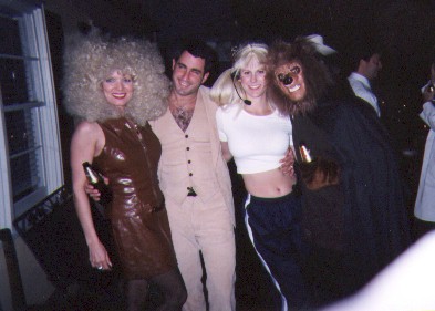 hallowgang.jpg (32430 bytes)