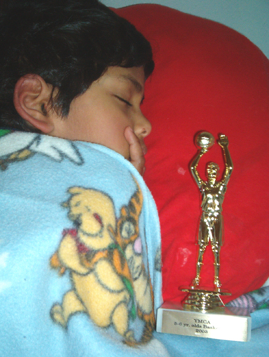 RaviBBtrophy.jpg (320346bytes)