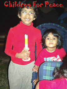 VigilMemphisChildrenForPeaceMarch.jpg (57817bytes)