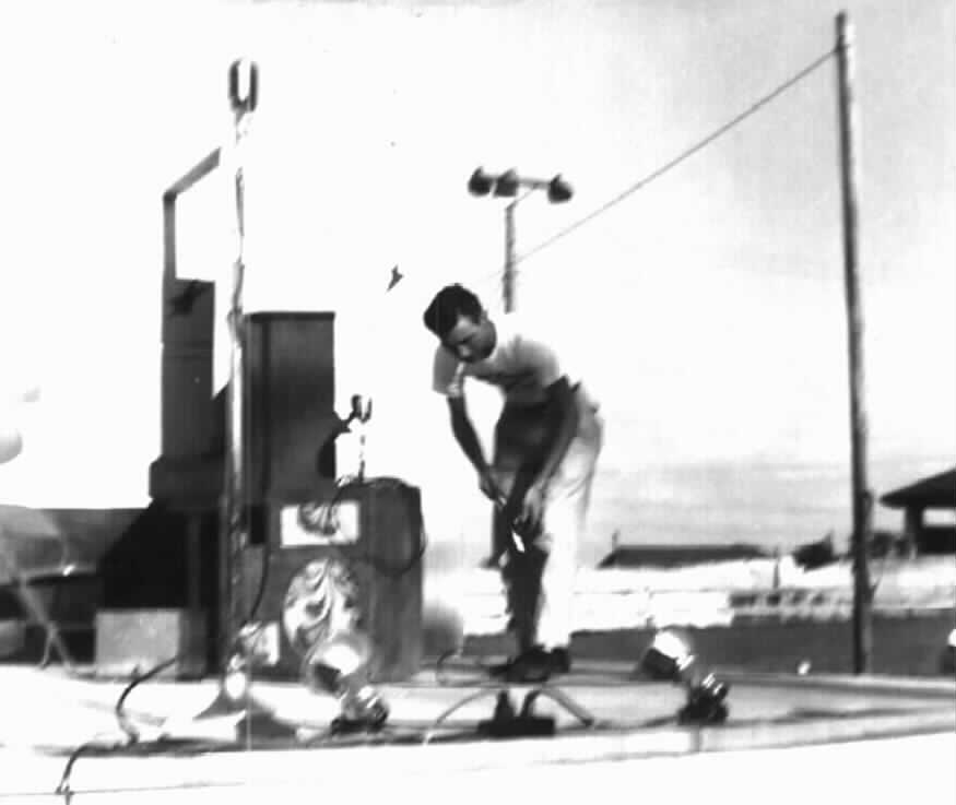Note the "modern" microphones in use.