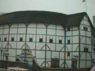 globe.jpg (11111 bytes)