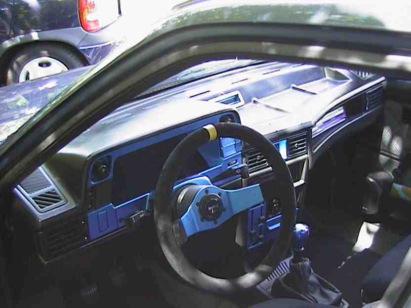 kadett_gsi_4portas_06.jpg (32256 bytes)