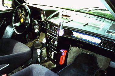 kadett_gsi_blue_ref02_03.jpg (44710 bytes)