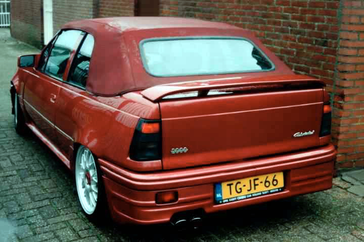 kadett_gsi_conv_ref02_01.jpg (202543 bytes)