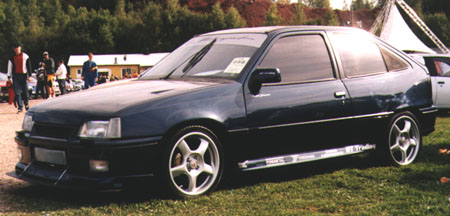kadett_m_15.jpg (37831 bytes)
