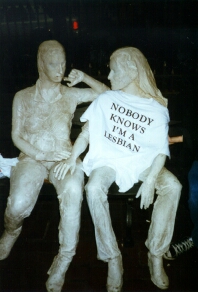 Lesbian statues