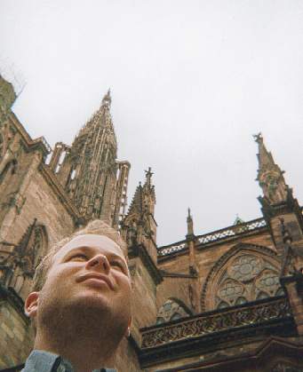 Kyrre foran Le Cathedral de Strassbourg jfr. Focus