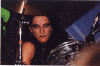 L7_dee_3.jpg (183355 bytes)