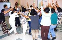 ~dance2.jpg (16750 bytes)