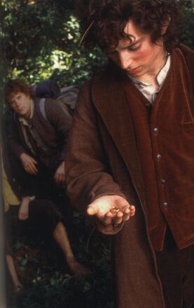 Sam and Frodo with the ring