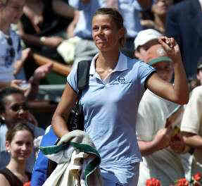 Jana celebrates her win.