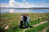 http://www.geocities.com/karatncelery/Springbreak2001/elisateresame.jpg (85813 bytes)