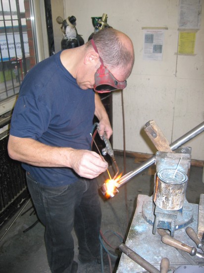 02_Gary_brazing_seattube_bb (click for next)