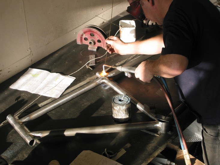 05_Gary_fixing_pilot_top_tube_alignment (click for next)