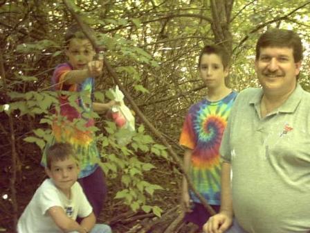 Geocaching in Kentucky with friends TDaviss and SquirtD