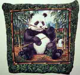 Also avaialable:&nbsp; Mother panda holding her baby