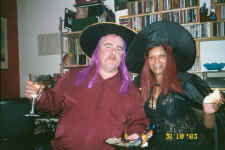 halloween/0012.jpg (75698 bytes)