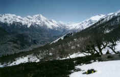 A view of the Gangapurna mountains from Manang
