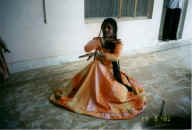 pix/dancing_girl.jpg (62090 bytes)