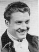 George Reeves as Stuart Tarleton