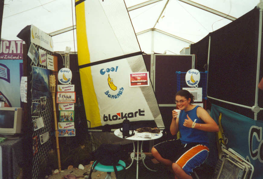 Cool Bananas Stand