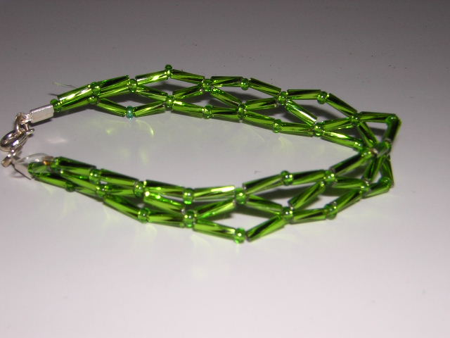Green criss-cross